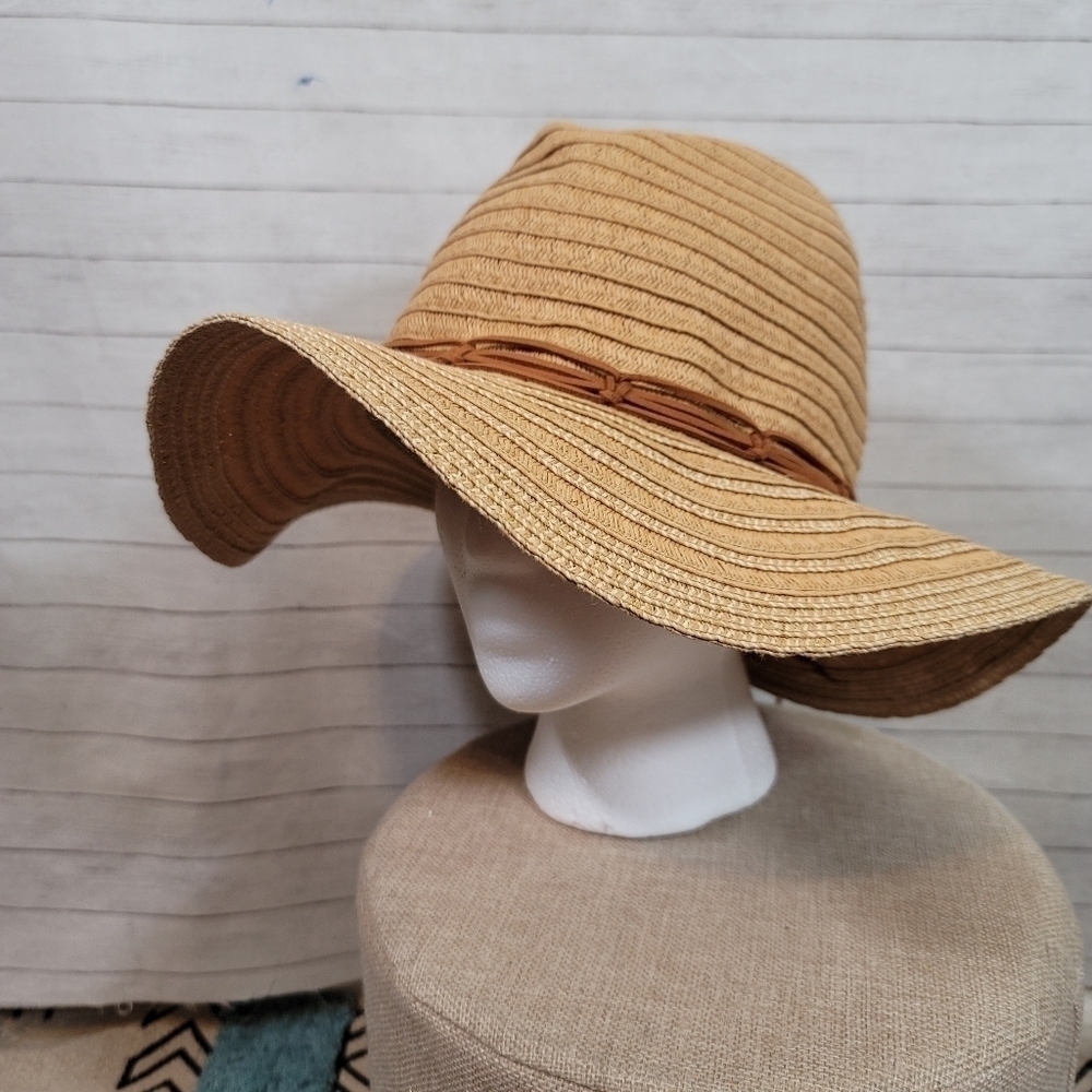STEVE MADDEN PAPER BLEND STRAW HAT, W FAUX LEATHER WRAP DETAIL - Picture 7 of 11